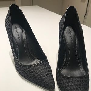 Kendall & Kylie Black Stiletto Pointed Toe Pumps
